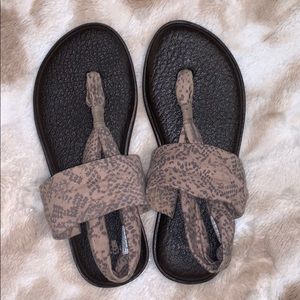 Sanuk yoga sling sandal